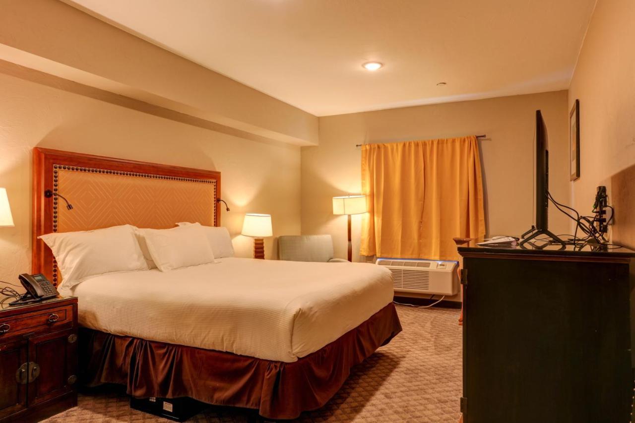Wagon Wheel Hotel غرب يلوستون المظهر الخارجي الصورة